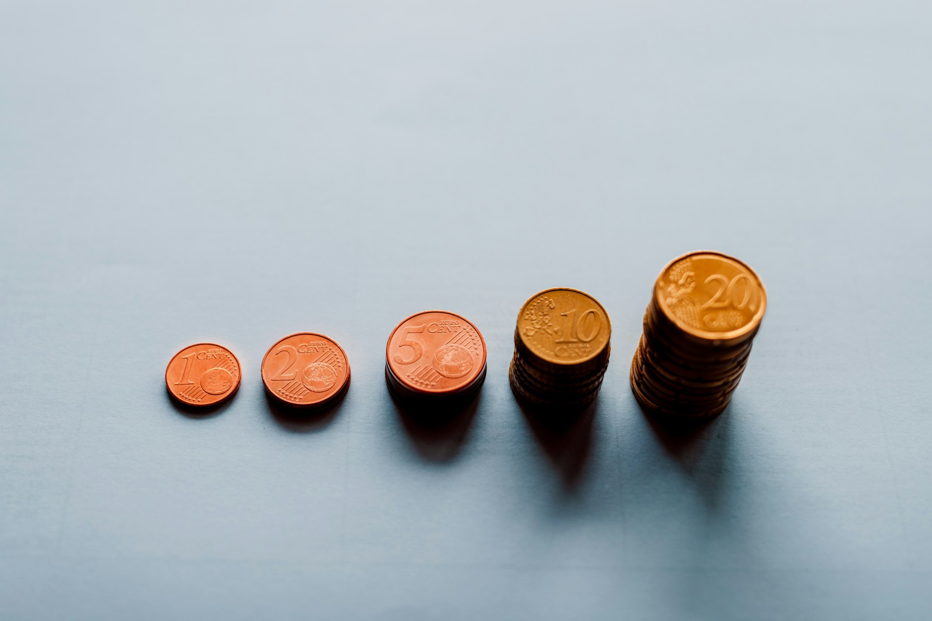 EV Resale Value & Depreciation Analysis: What Buyers and Sellers Need to Know in 2025