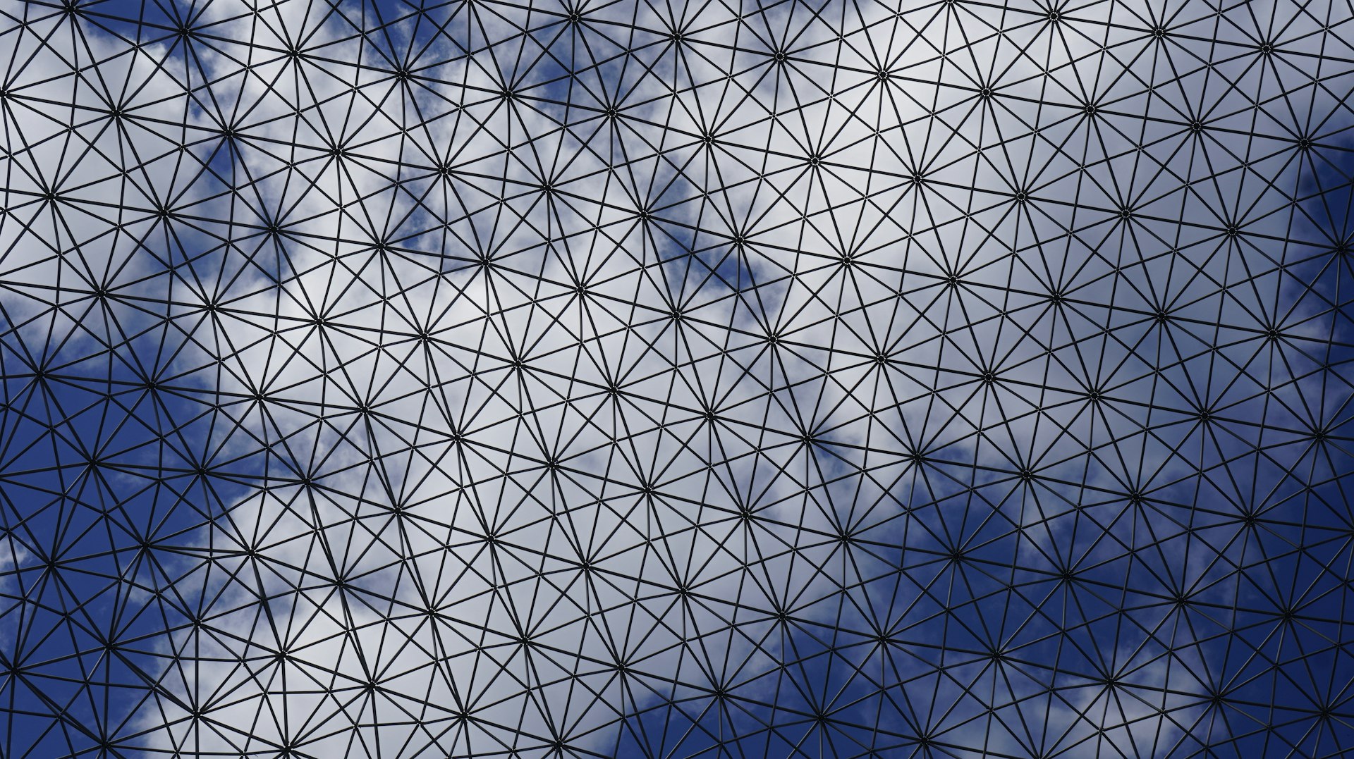 Empowering Enterprises: How 5G Private Networks Revolutionize Business Applications