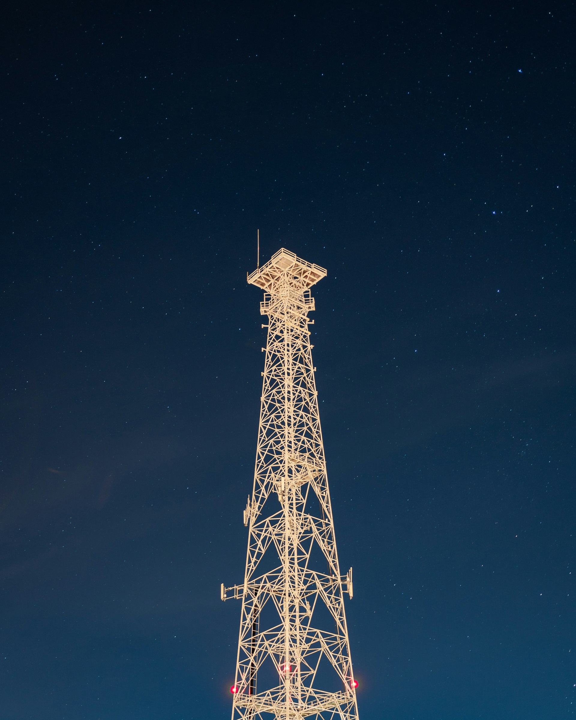Unlocking the Future: How 6G Networks Will Transform Global Connectivity